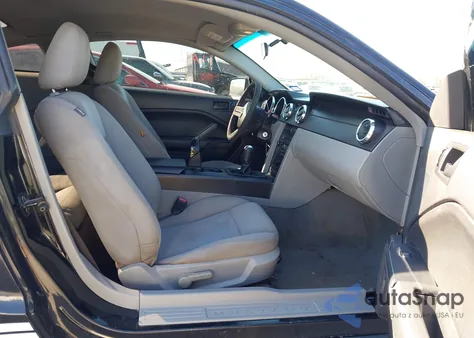 2009 Ford Mustang V6/V6 Premium from USA, damaged, VIN 1ZVHT80N595131040